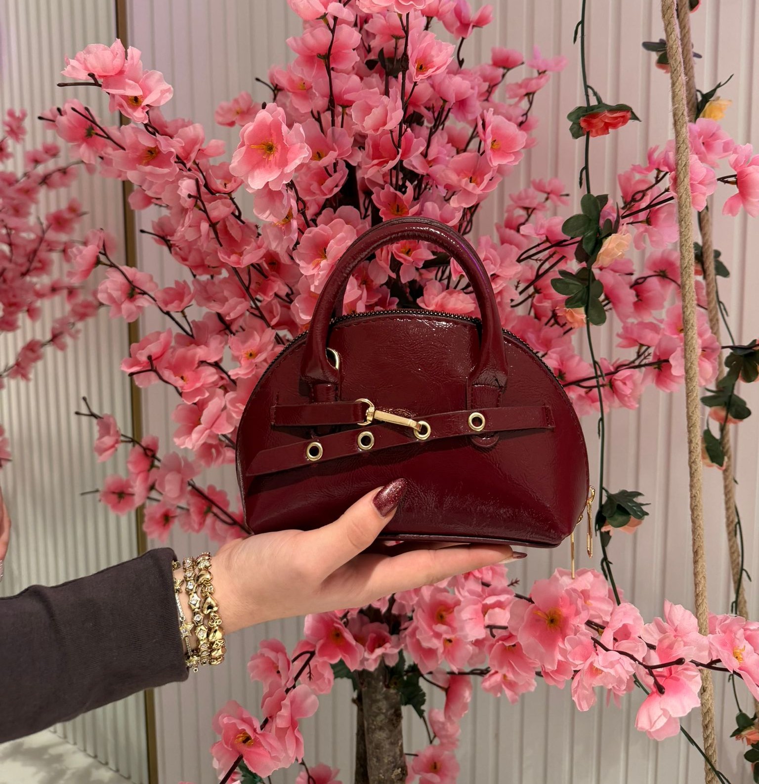 Şık ve Küçük El Çantası Bordo (Ürün No:10)