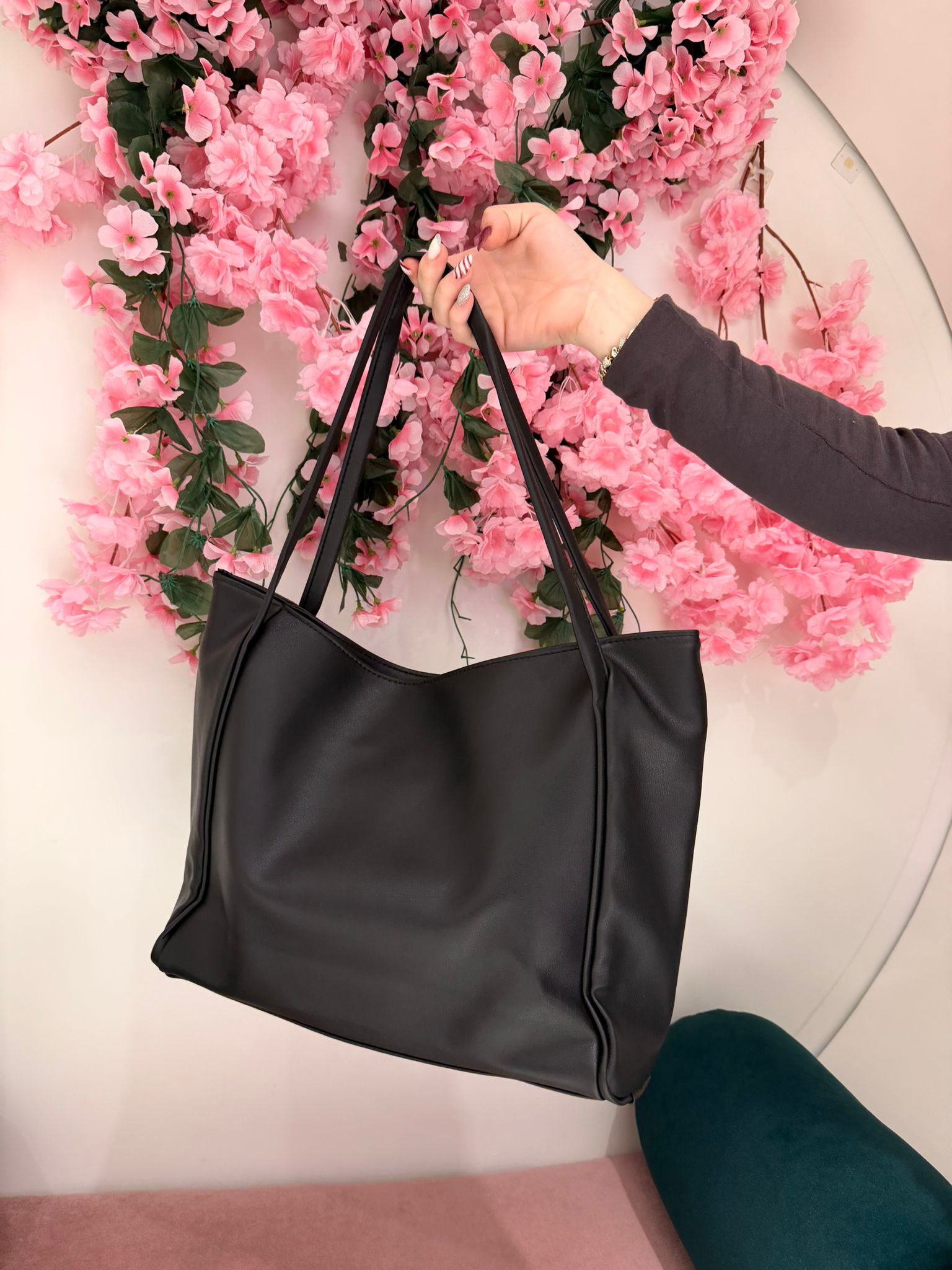 Büyük Deri Çanta Siyah (Ürün No:37)