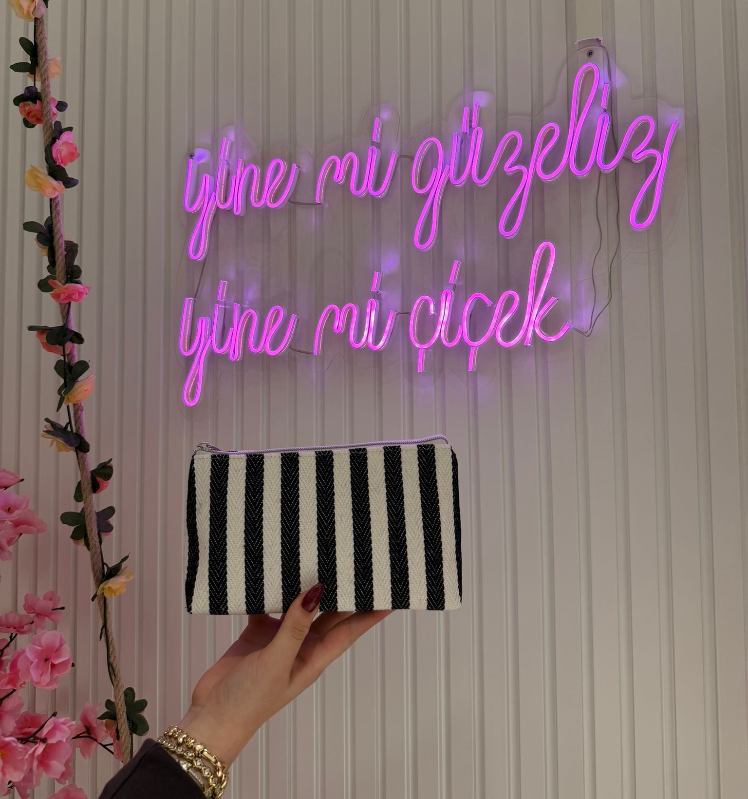 Kanvas Çizgili Çanta Siyah