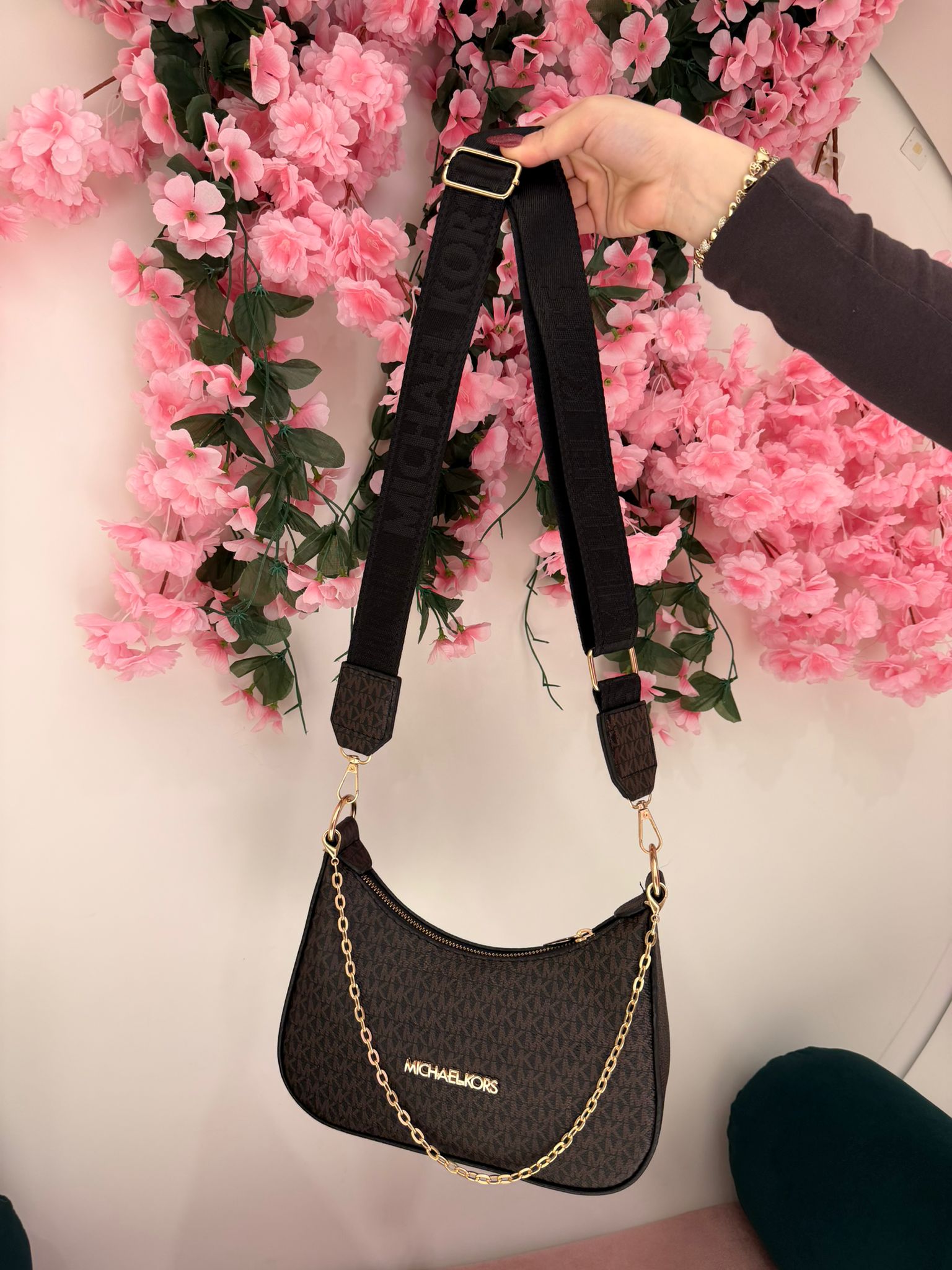 Markalı Koyu Kahverengi Çanta