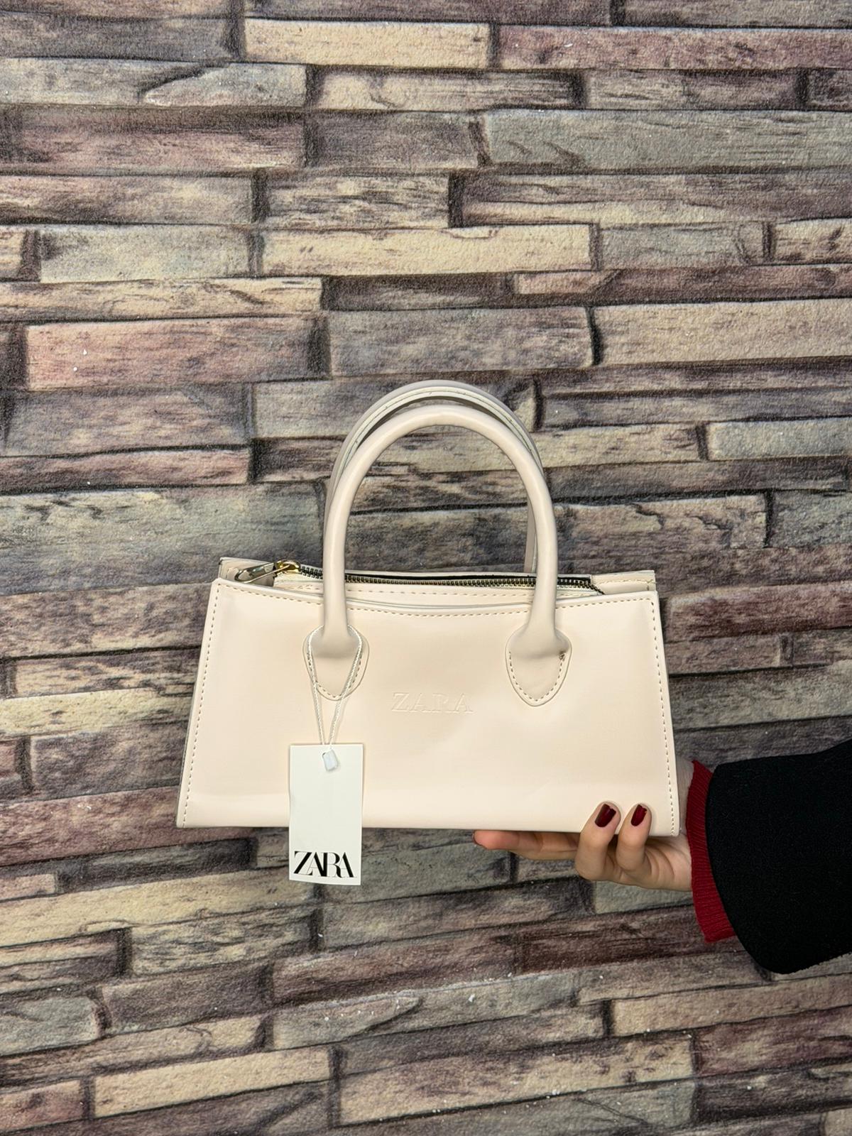 Markalı Krem Omuz Çantası (Ürün No:25)