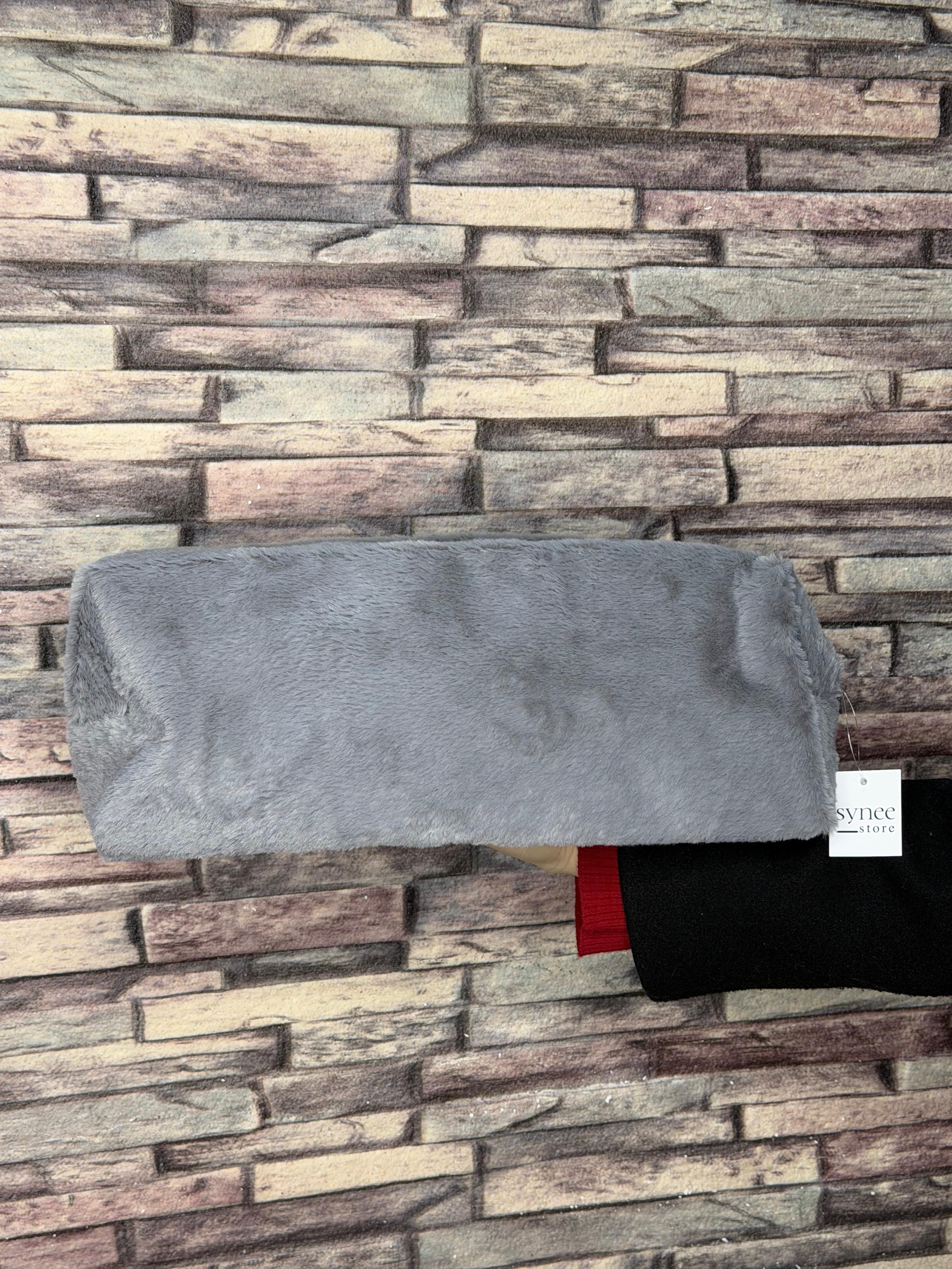 Gri Peluş Büyük Makyaj Çantası (Ürün No:98)