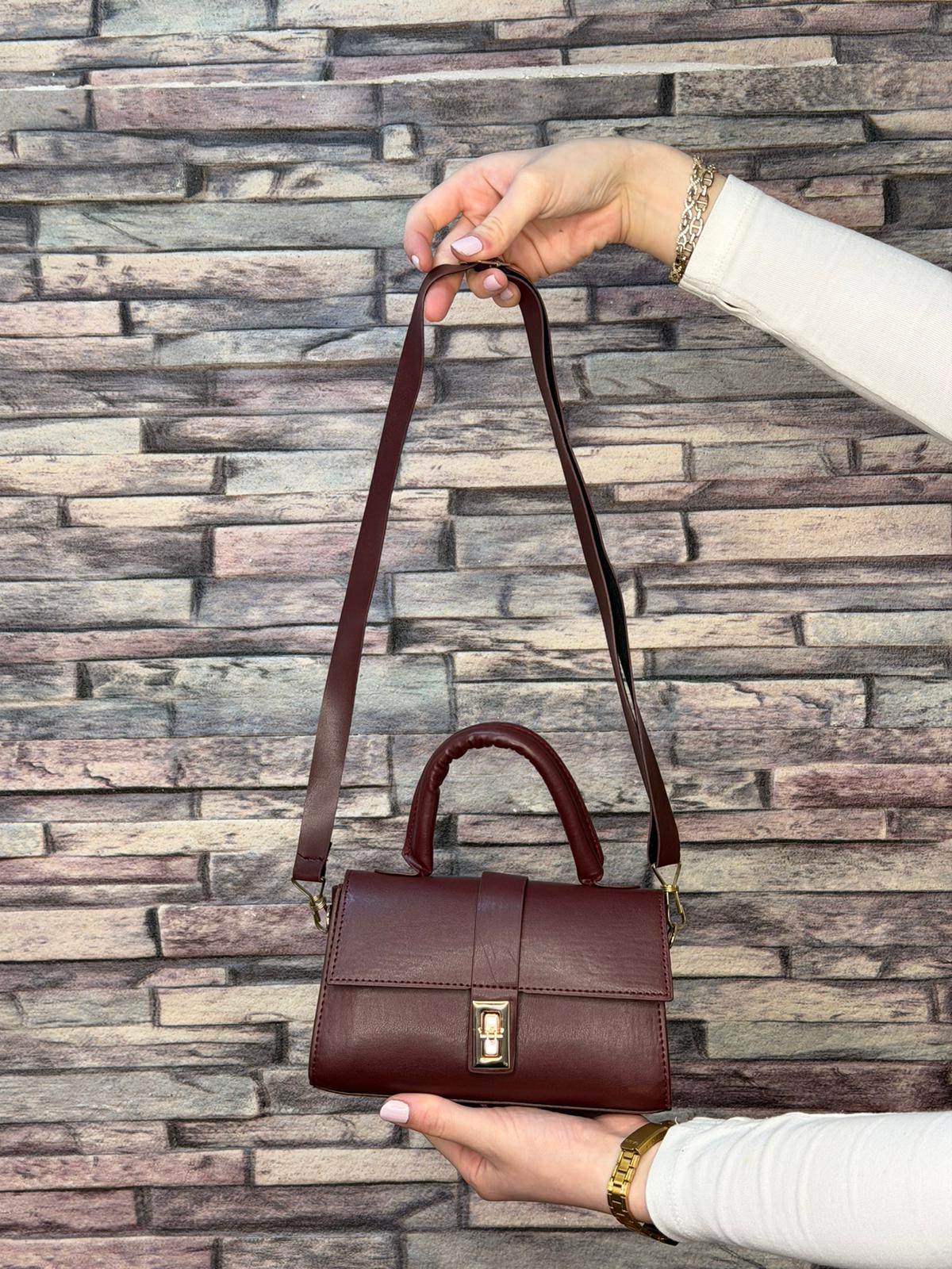 Bordo Kapaklı El Çantası (Ürün No:146)