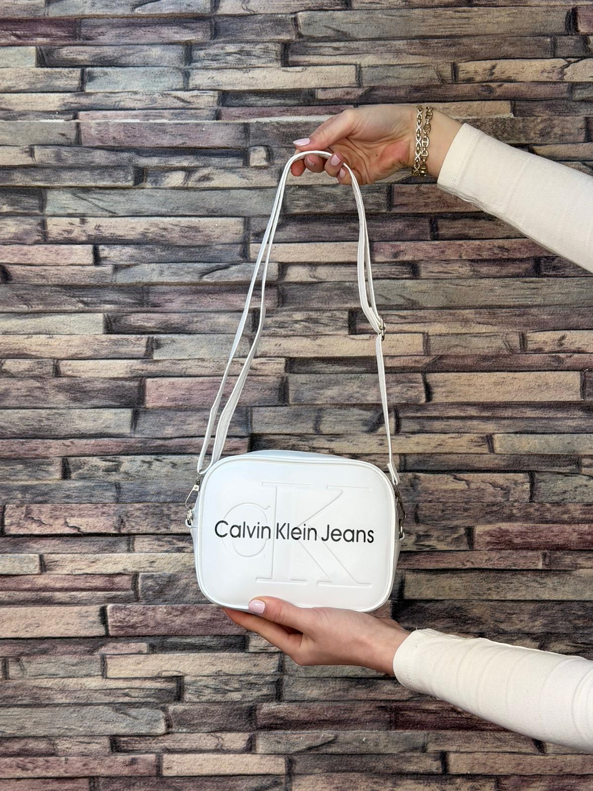 Markalı Beyaz Mini Çanta (Ürün No:160)